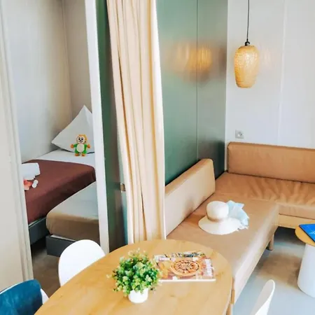 Mobil-home Pour 4 Personnes Avec Terrasse à - Api-1-52-1458 Saint-Jean-de-Monts