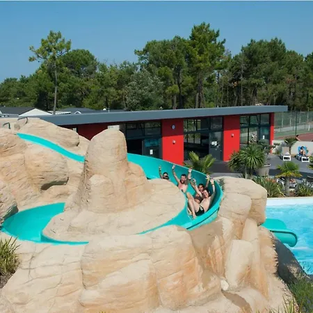 Mobil-home Pour 4 Personnes Avec Terrasse à - Api-1-52-1458 Camping